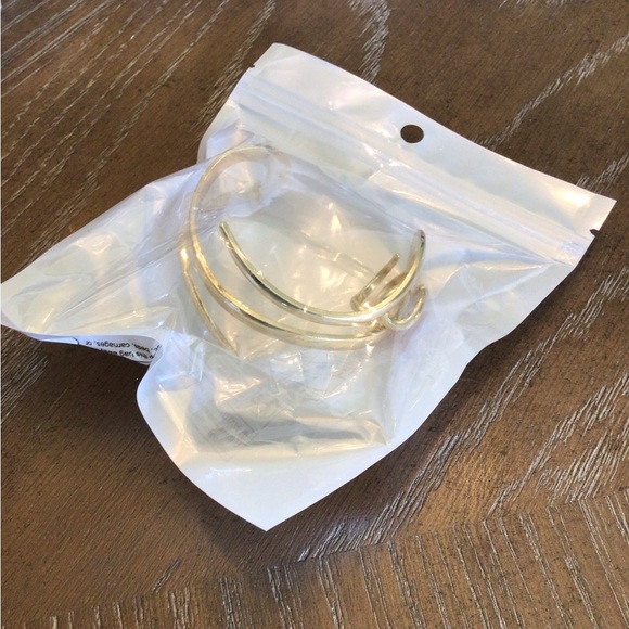 2pc Gold-Toned Geometric Line Minimalist Cuff Bracelet & Ring Set - Picture 6 of 7